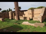 02798 ostia - regio v - insula vi - edificio (v,vi,2) - bli ri nordwesten - 01-2024.jpg